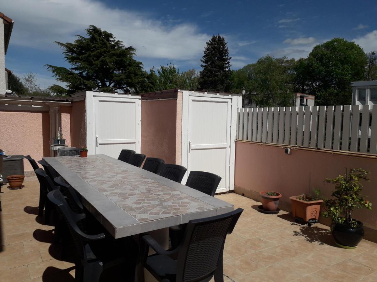 La Maison Rose 2 Chambres Avec Lit Pour 2 Personnes Et 2 Salles De Bains Nevers Ngoại thất bức ảnh