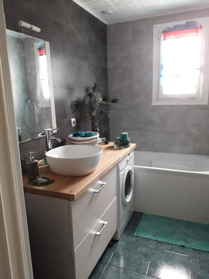 La Maison Rose 2 Chambres Avec Lit Pour 2 Personnes Et 2 Salles De Bains Nevers Ngoại thất bức ảnh